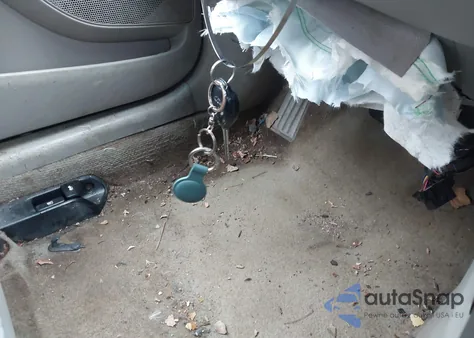 2011 Toyota Camry Le z USA, uszkodzony, nr VIN 4T1BF3EKXBU722344